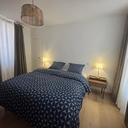 Petite Maison En Le Jardin Ensoleille بيت للعطل