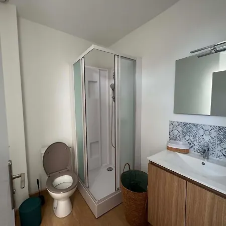 Petite Maison En Le Jardin Ensoleille بيت للعطل كوتانس