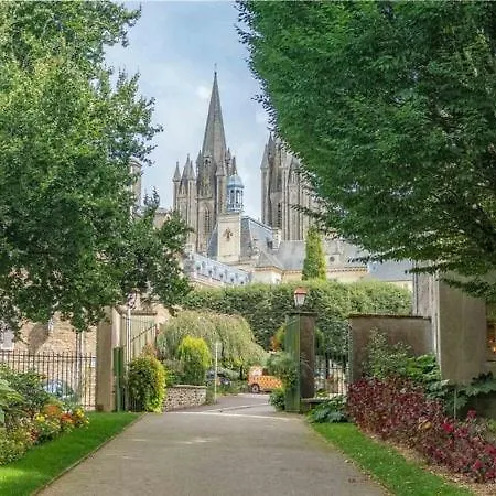 Petite Maison En Le Jardin Ensoleille *